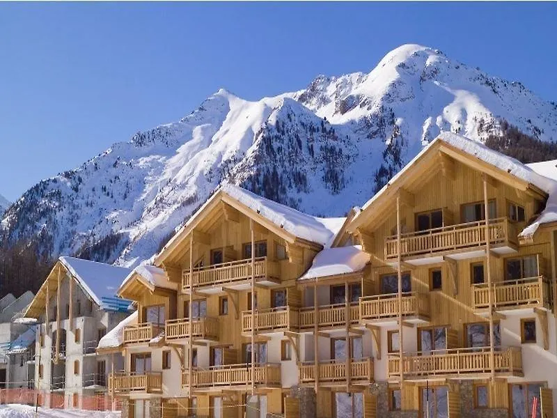 *** Aparthotel Madame Vacances Residence Le Parc Des Airelles Les Orres France