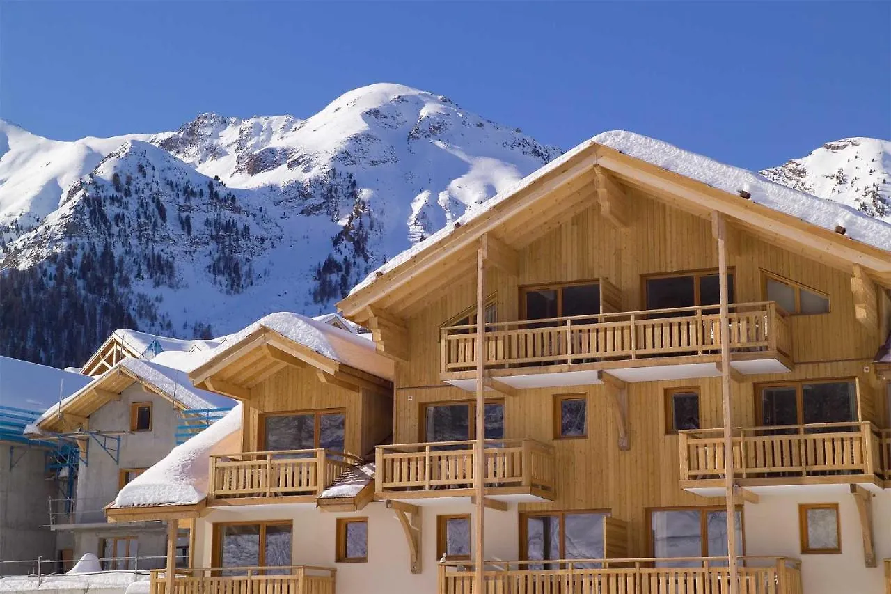 Madame Vacances Residence Le Parc Des Airelles Les Orres 3*,  France